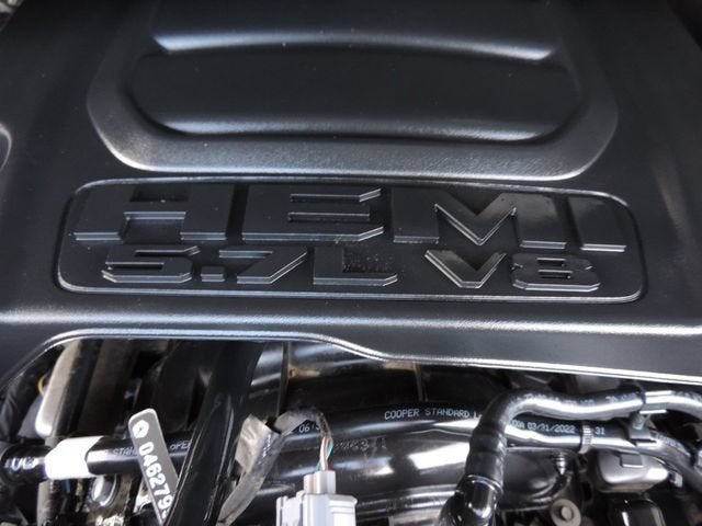 2022 RAM 1500 Lone Star Crew Cab 4x2 5'7" Box