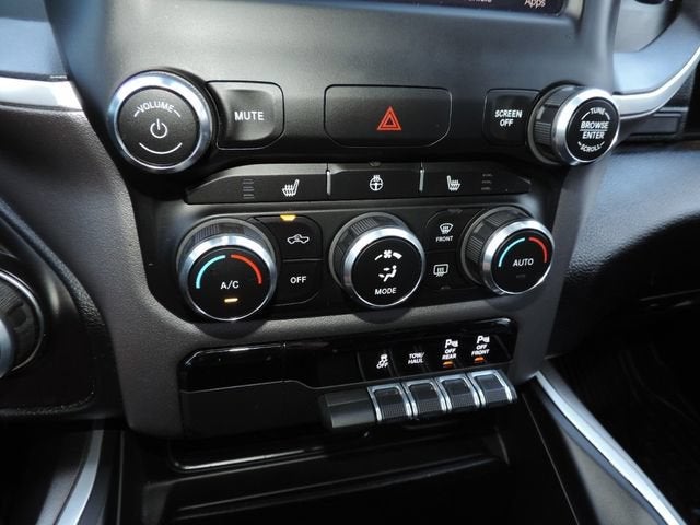 2022 RAM 1500 Lone Star Crew Cab 4x2 5'7" Box