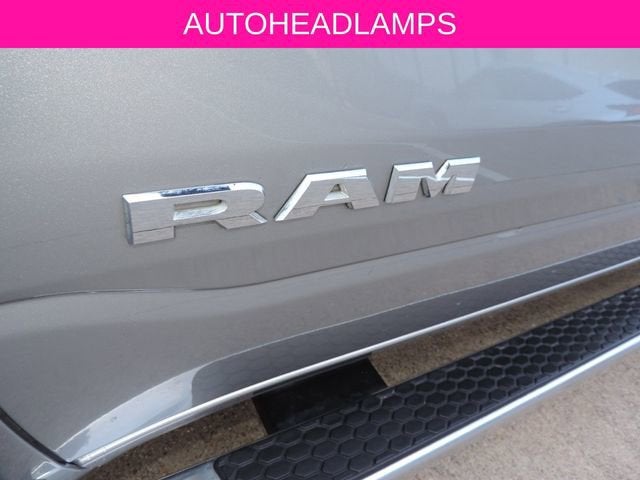 2024 RAM 1500 Lone Star Crew Cab 4x4 5'7" Box