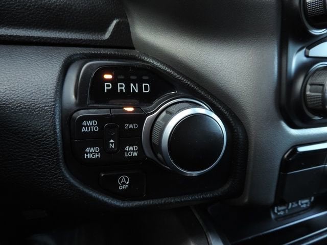 2024 RAM 1500 Lone Star Crew Cab 4x4 5'7" Box