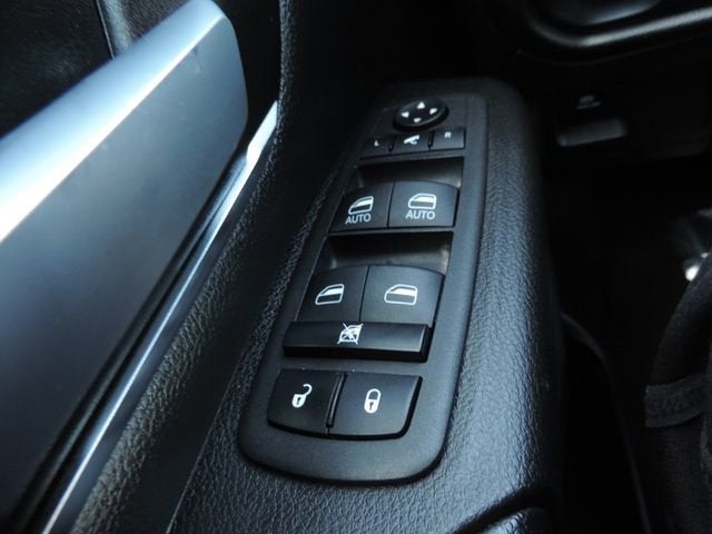 2024 RAM 1500 Lone Star Crew Cab 4x4 5'7" Box