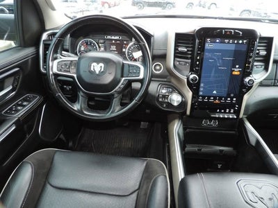 2022 RAM 1500 Laramie Crew Cab 4x4 5'7" Box