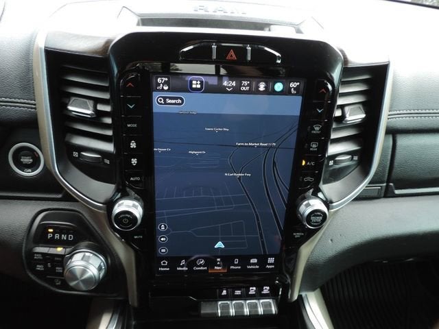 2022 RAM 1500 Laramie Crew Cab 4x4 5'7" Box