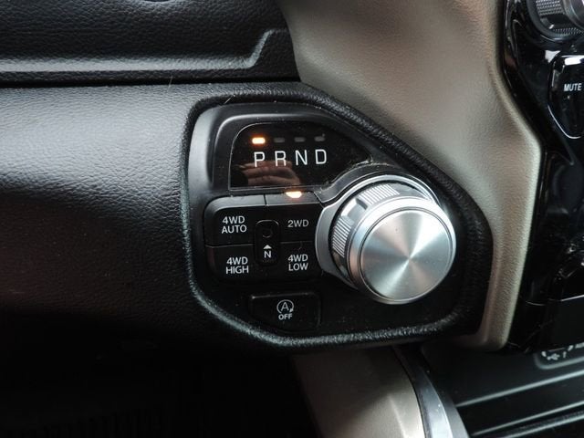 2022 RAM 1500 Laramie Crew Cab 4x4 5'7" Box