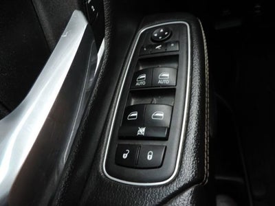 2022 RAM 1500 Laramie Crew Cab 4x4 5'7" Box