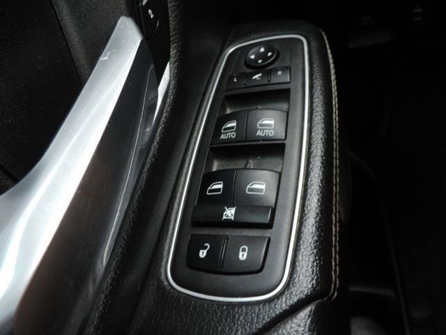 2022 RAM 1500 Laramie Crew Cab 4x4 5'7" Box