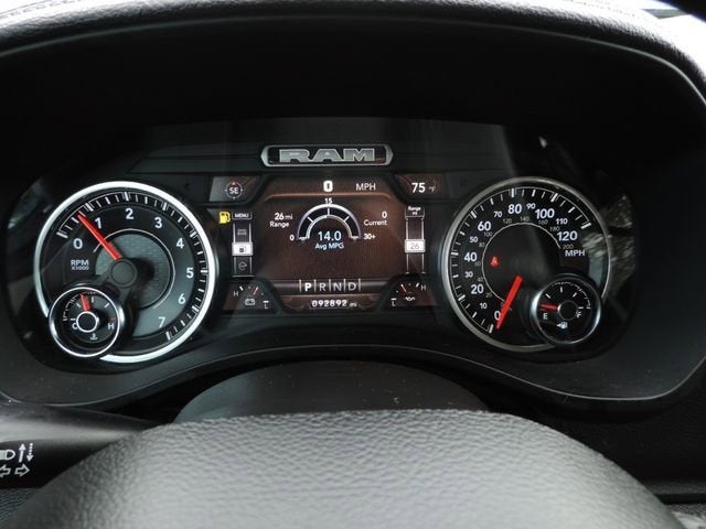 2022 RAM 1500 Laramie Crew Cab 4x4 5'7" Box