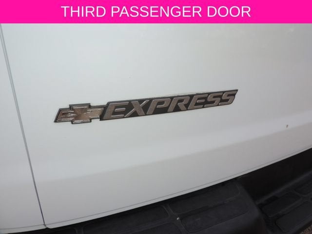 2018 Chevrolet Express Passenger 3500 LT