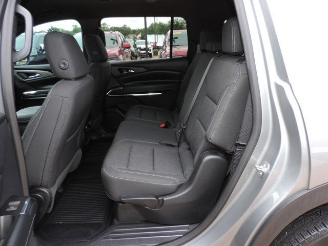 2024 Chevrolet Traverse LS