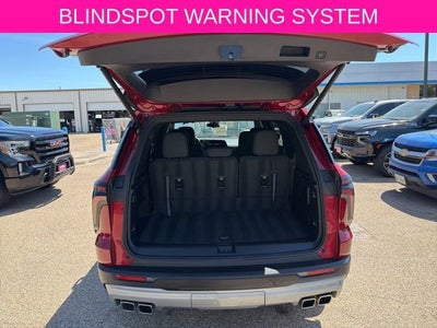 2024 Chevrolet Traverse LT