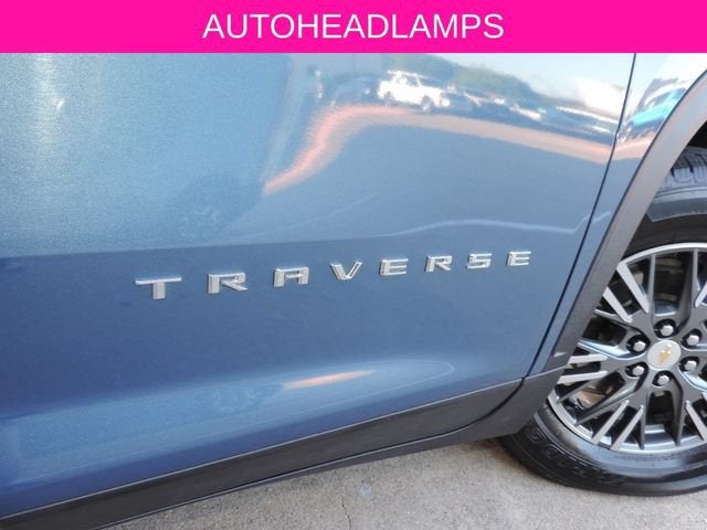 2024 Chevrolet Traverse LT