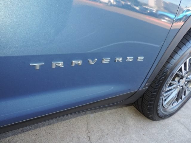 2024 Chevrolet Traverse LT