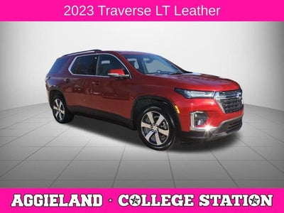 2023 Chevrolet Traverse LT Leather