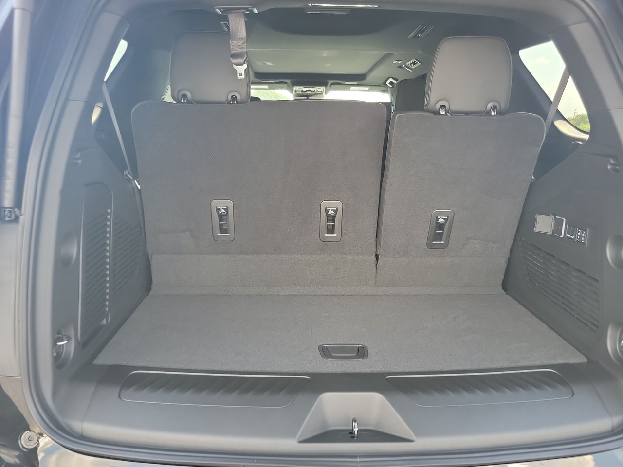 2027 Chevrolet Tahoe LT