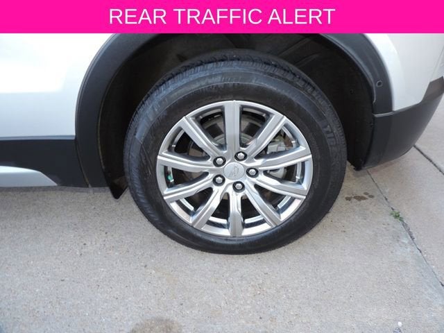 2022 Cadillac XT4 Premium Luxury