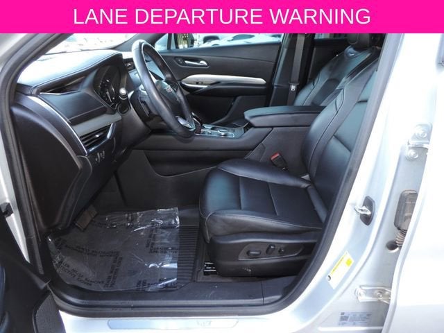 2022 Cadillac XT4 Premium Luxury