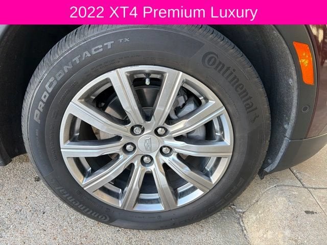 2022 Cadillac XT4 Premium Luxury