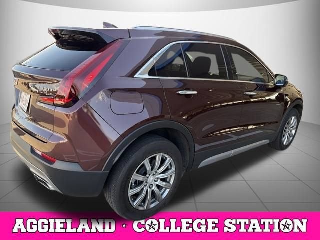 2022 Cadillac XT4 Premium Luxury