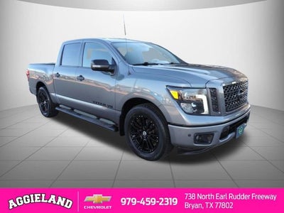 2018 Nissan TITAN SV
