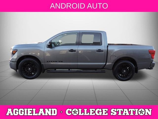 2018 Nissan TITAN SV