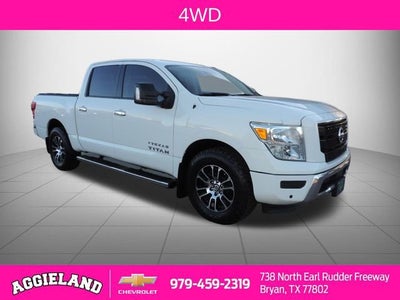 2021 Nissan TITAN Crew Cab SV 4x4