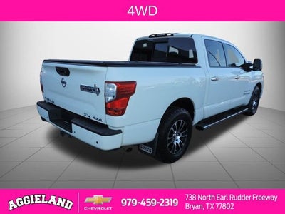2021 Nissan TITAN Crew Cab SV 4x4