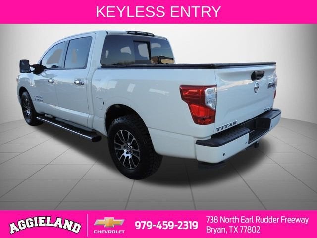 2021 Nissan TITAN Crew Cab SV 4x4