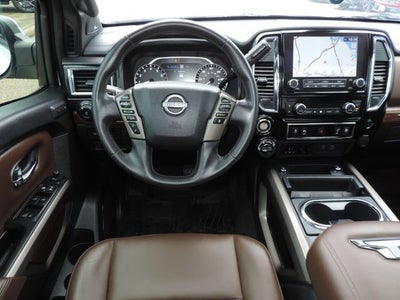 2023 Nissan TITAN Crew Cab Platinum Reserve 4x4