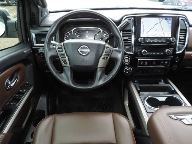 2023 Nissan TITAN Crew Cab Platinum Reserve 4x4