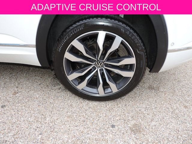 2022 Volkswagen Atlas Cross Sport 3.6L V6 SEL Premium R-Line