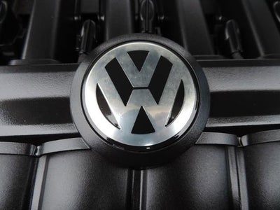 2022 Volkswagen Atlas Cross Sport 3.6L V6 SEL Premium R-Line