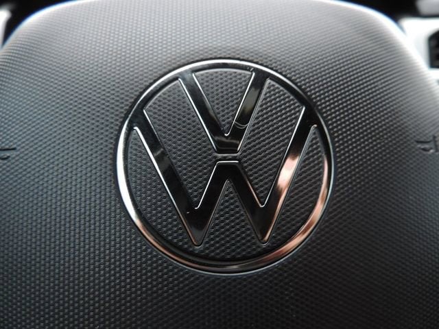 2022 Volkswagen Atlas Cross Sport 3.6L V6 SEL Premium R-Line