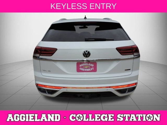 2022 Volkswagen Atlas Cross Sport 3.6L V6 SEL Premium R-Line