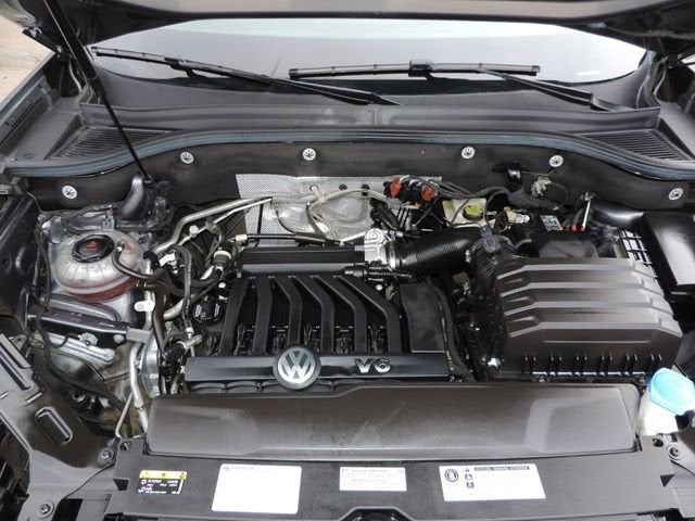 2021 Volkswagen Atlas 3.6L V6 SE w/Technology R-Line