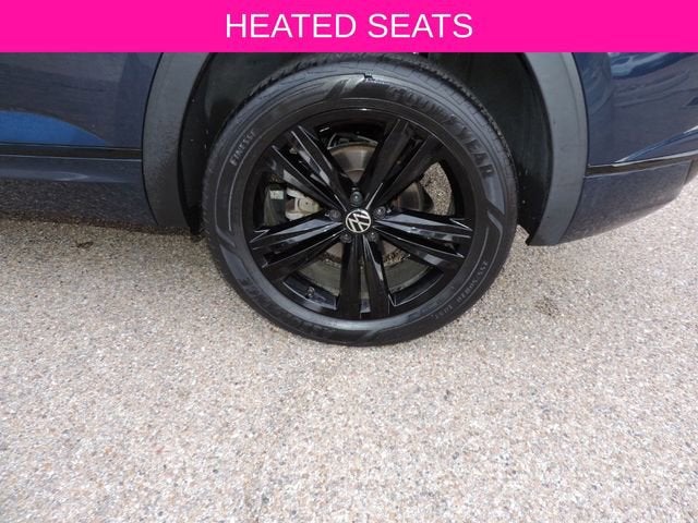 2023 Volkswagen Atlas Cross Sport 2.0T SEL R-Line Black