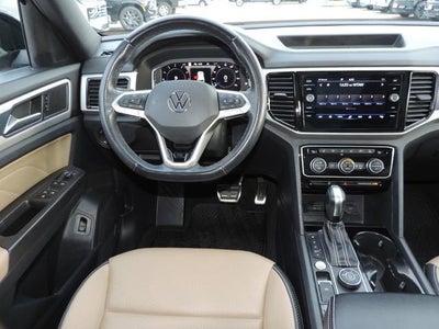 2023 Volkswagen Atlas Cross Sport 2.0T SEL R-Line Black
