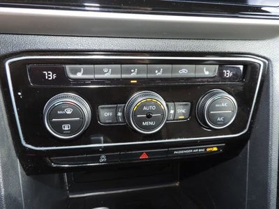 2023 Volkswagen Atlas Cross Sport 2.0T SEL R-Line Black