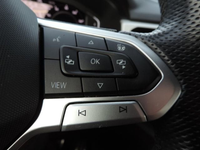 2023 Volkswagen Atlas Cross Sport 2.0T SEL R-Line Black