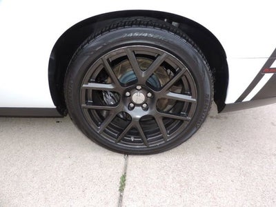 2016 Dodge Challenger 392 Hemi Scat Pack Shaker