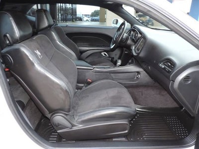 2016 Dodge Challenger 392 Hemi Scat Pack Shaker