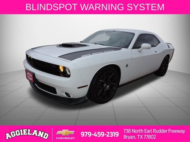 2016 Dodge Challenger 392 Hemi Scat Pack Shaker