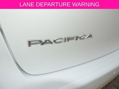 2024 Chrysler Pacifica Touring