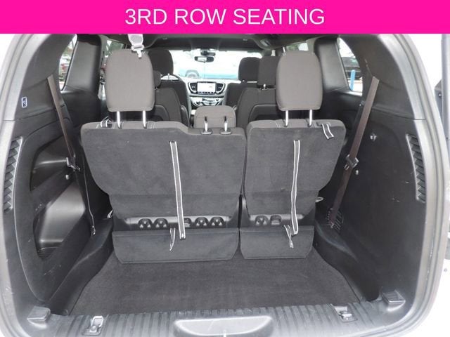2024 Chrysler Pacifica Touring