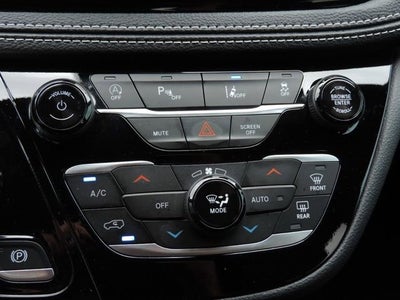 2024 Chrysler Pacifica Touring
