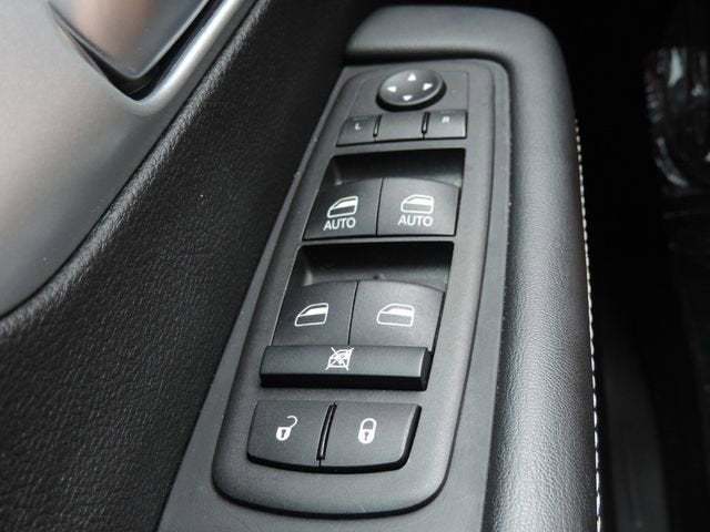 2024 Chrysler Pacifica Touring