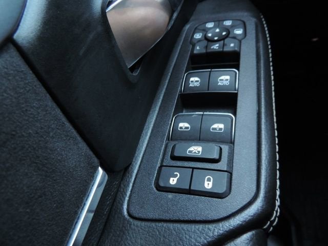 2025 RAM 3500 Laramie Crew Cab 4x4 8' Box