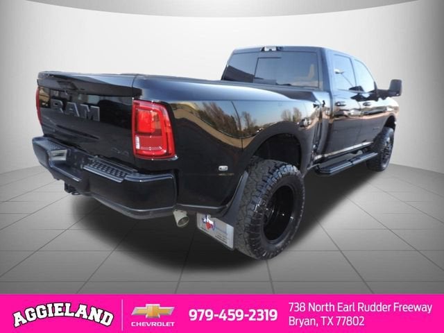 2025 RAM 3500 Laramie Crew Cab 4x4 8' Box