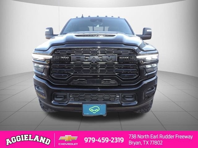 2025 RAM 3500 Laramie Crew Cab 4x4 8' Box