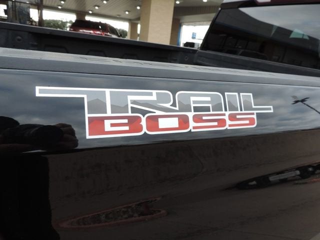 2020 Chevrolet Silverado 1500 Custom Trail Boss