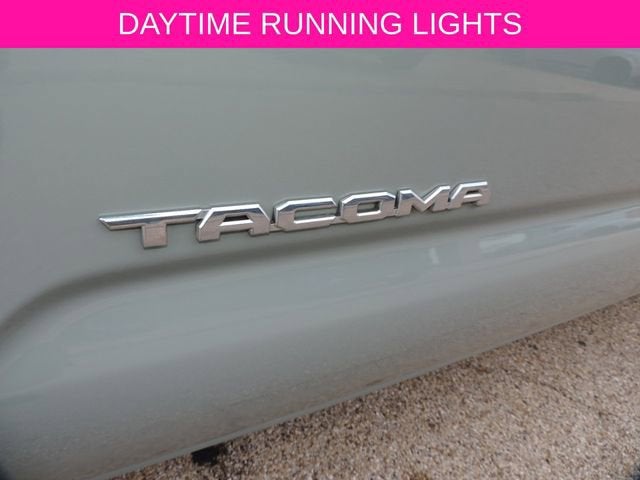 2022 Toyota Tacoma 4WD SR5